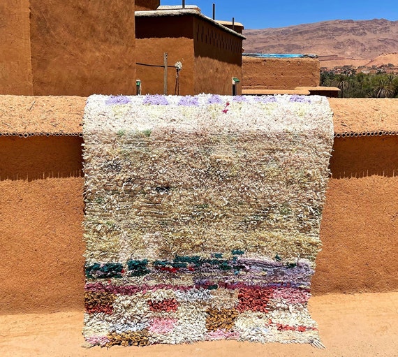Special vintage area rug 4x5 Feet -  Berber rug - handmade area rug - Boucherouite Rug - 5,8x4,9 feet