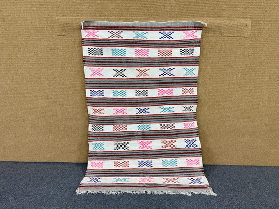 Berber Moroccan rug 3x5 ft