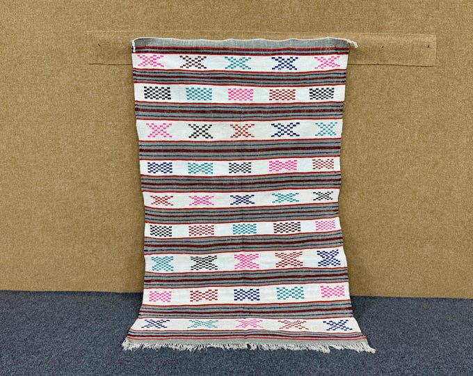 Azilal Flatweave Rug – 3x5 ft Moroccan Tribal Carpet – Handmade Wool RugBerber Moroccan rug 3x5 ft Free Shipping