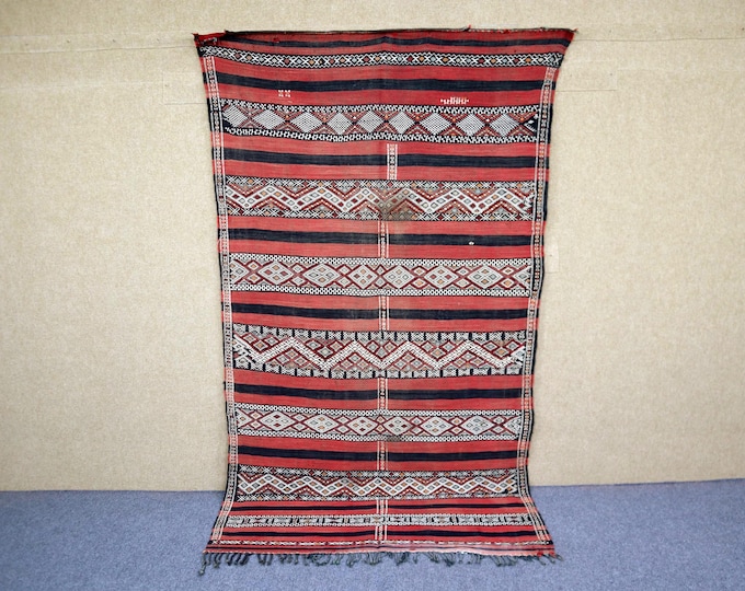Vintage Kilim Moroccan Rug 5x8 - Striped Berber Rug -Flat Weave Moroccan Rug For Living Room - Boho Tribal Rug
