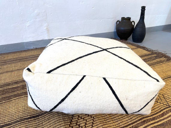 White Kilim Pouf - Moroccan Floor Pillow - Moroccan Pouffe - Wool pouf - Boho Kilim Pouf - Moroccan Floor Cushion - 24.41 x 24.41 Inch