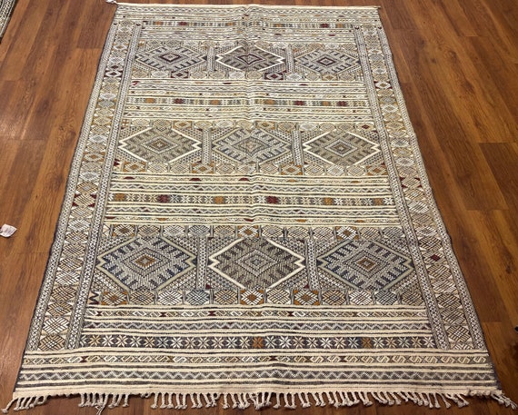 Gorgeous Kilim Rug - Custom Moroccan Rug - Berber Rug - Handmade area rugs - Large Moroccan carpet - Nomad Rug
