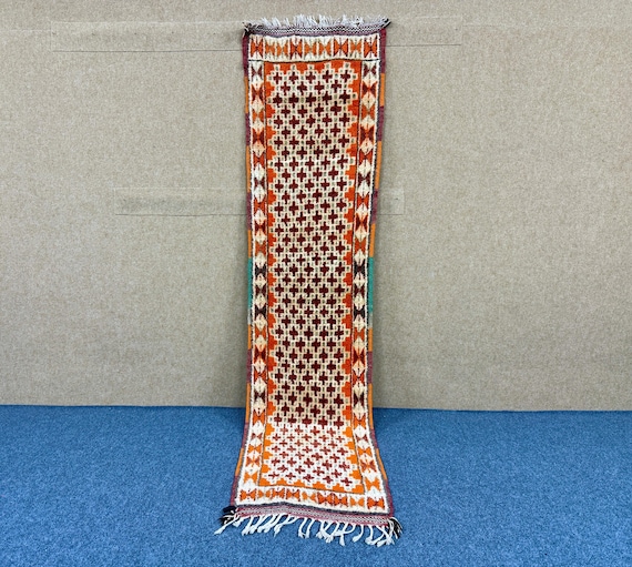 Berber Runner 2x9  Rug – Taznakht Moroccan Wool Carpet – Bohemian Hall Decor