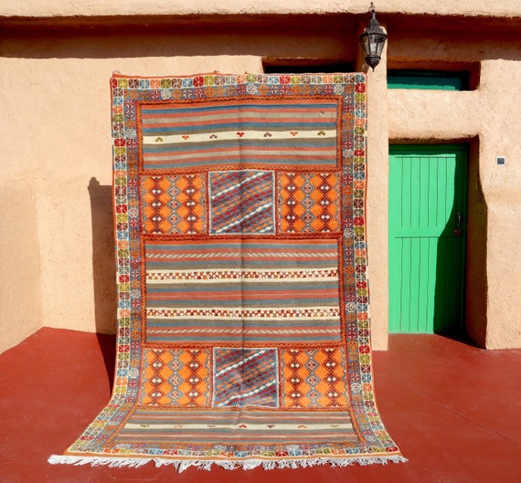 Handwoven Berber Textile - Bohemian Moroccan Decor - 5x9 moroccan rug - Traditional North African Rug - Glaoui and Taznkhet Moroccan Rug
