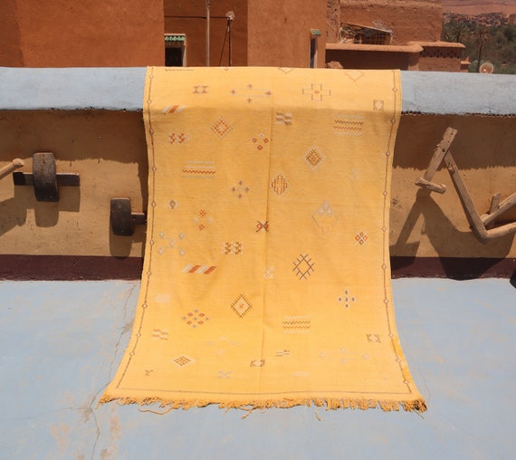 Gorgeous cactus silk rug, 4x7 berber yellow rug, flat weave rug, cactus silk, kilim rug, sabra wool rug, eco friendly rug