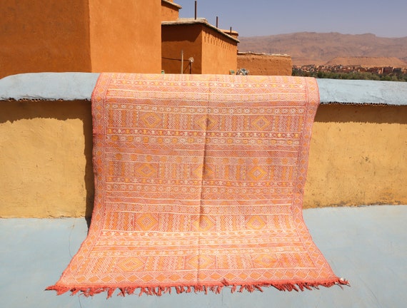 Minimalist Flat weave rug 6.4 x 11 Feet - Kilim rug - Berber rug - Morrocan rug - Pink kilim - Living room rug - Boho rug - muted pink rug