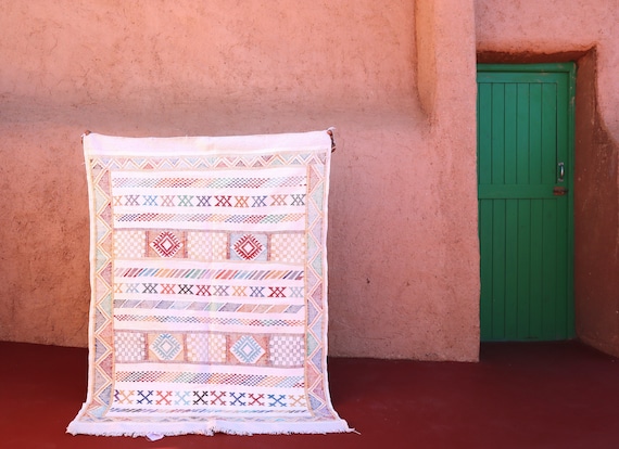 Elegant White 3x5 Berber Moroccan Rug, Cactus Silk Rug, Flat Weave Aesthetic Rug
