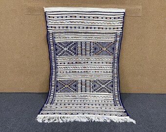 Authentic Moroccan Kilim Rug- Geometric Area Rug 3x5 ft - Moroccan Rug for Living Room - Wool Kilim Rug - Ethnic Kilim Rug - Home Decor