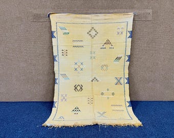Moroccan Berber Light yellow Cactus Silk Rug 3x5 – Flatweave Natural Wool Silk Blend – Lightweight Boho Area rug | Free Shipping