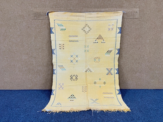 Moroccan Berber Light yellow Cactus Silk Rug 3x5 – Flatweave Natural Wool Silk Blend – Lightweight Boho Area rug | Free Shipping