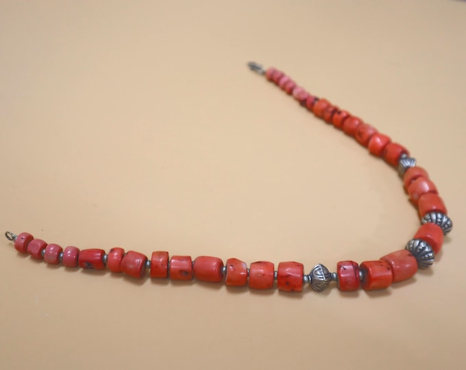 Vintage Berber Necklace, Moroccan Silver Amulet Pendant, Tribal Coral Agate Bead Necklace, Ethnic Talisman necklaces