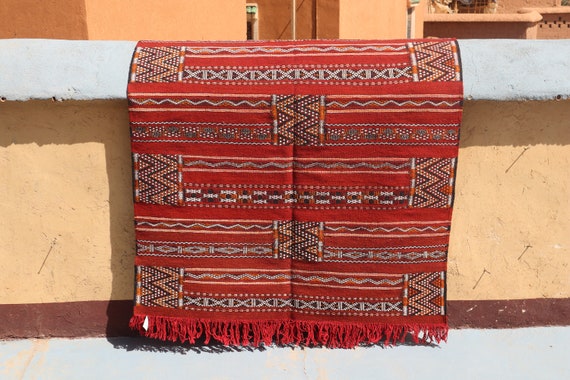 AMAZING MOROCCAN KILIM 4x5 berber rug, red flat weave morrocan rug, beni mguild rug,nmad rug, boho rug