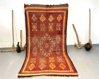 Exquisite Vintage Berber Rug-Authentic Moroccan Carpet 9.8x5.08 Ft
