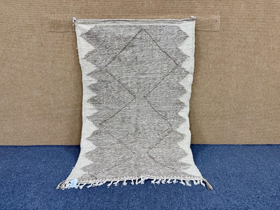 Beige Moroccan Rug 3x5 ft – Moroccan Flatweave Carpet – Unique Designs Rug – Traditionally Rug – Berber Rug – Free Shipping