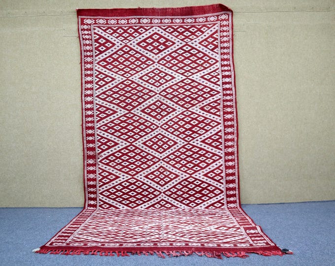 Red Moroccan Kilim Rug 5x10 - Handwoven Berber Rug For Living Room - Unique Moroccan Rug - Traditional Flat Weave Rug