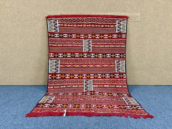 Authen Kilim Rug 4x6 ft – Moroccan Flatweave Wool Carpet – Vintage Tribal Style – Traditional Rug – Unique designs Rug