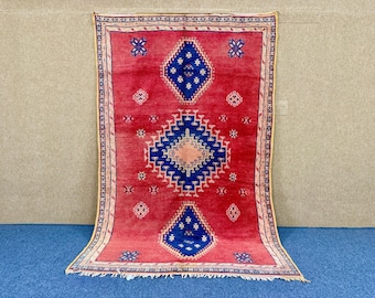 vintage Taznakhet rug 8,5 x 5,6 ft