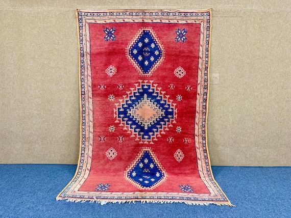 vintage Taznakhet rug 8,5 x 5,6 ft