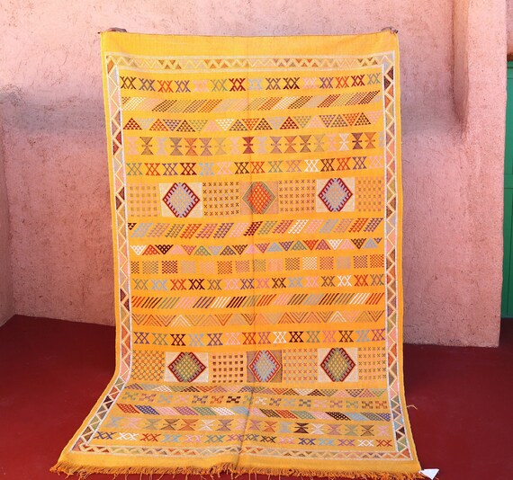 Gorgeous cactus silk moroccan rug. 5x8 rug, sabra rug, azilal rug home decor, boho chic rug, Sabra