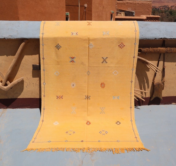 AUTHENTIC YELLOW BERBER rug- cactus silk rug, flat weave rug, 5x8 rug, kilim rug, moroccan rug, boujad rug, azilal rug