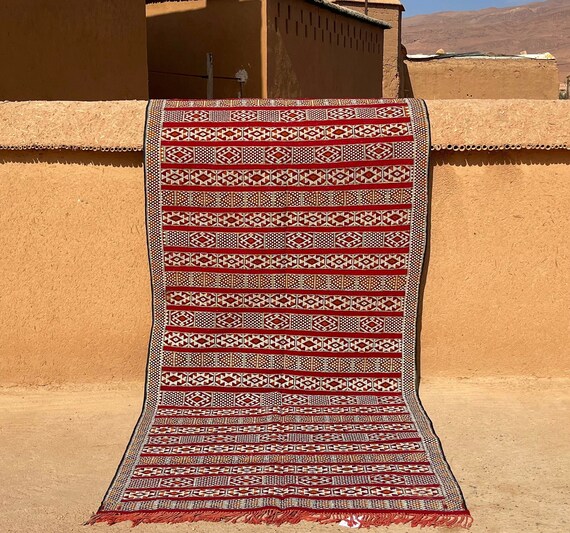 4x9 rug, Vintage Red Kilim - Vintage Embroidery Rug - Traditional Moroccan Red Rug - Tribal Red Kilim - Beni Mguild rug - Berber rug