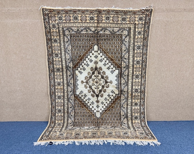 Masterpiece Moroccan Rug 6x9  –– Handmade Berber Rug – Premium Wool Quality Rug – One of a Kind Decor