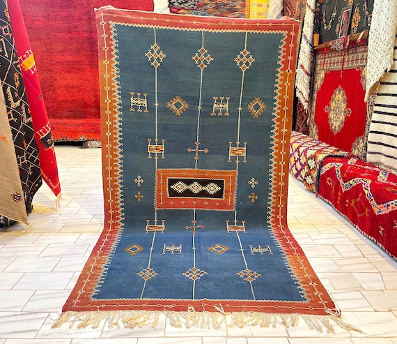 Vintage area rug 5x9 feet - Moroccan area rug - blue rug - Akhnif rug - Taznakhet rug - flat weave rug - kilim rug - 9.8 x 5.3 Feet