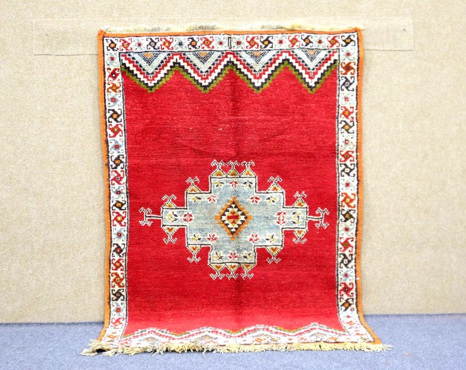 Red Moroccan Rug 3x5 - Unique Taznakhet Rug - Handwoven Berber Rug - High Quality Wool Aria Rug - Small Statement Rug