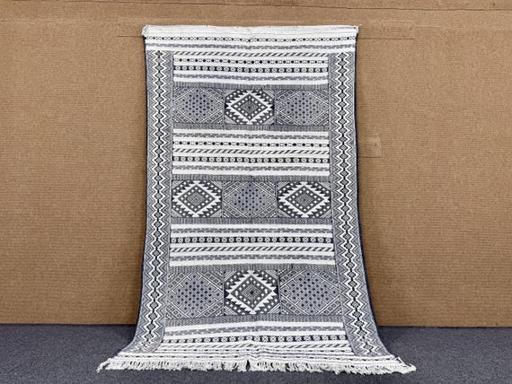 Grey Moroccan Rug 4x7 ft – Bohemian Kilim Rug – Handmade Wool Carpet – Traditional Rug – Unique Designs Rug