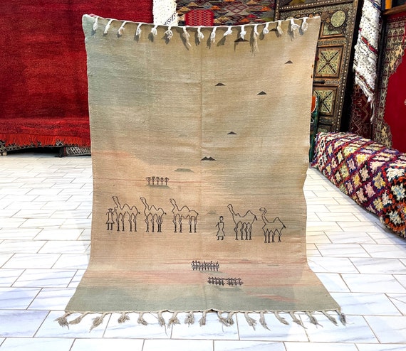 Vintage kilim rug 4x7 feet - moroccan rug - camel design rug - berber rug - gray kilim - berber rug - 7.2 x 4.7 Feet