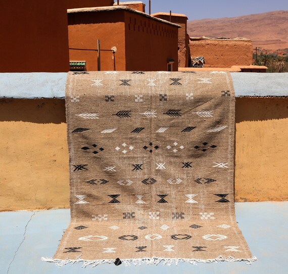 STUNNING BROWN BERBER rug 5x8 - Morrocan rug - flat weave kilim rug - boujaad handmade rug - bedroom wool rug