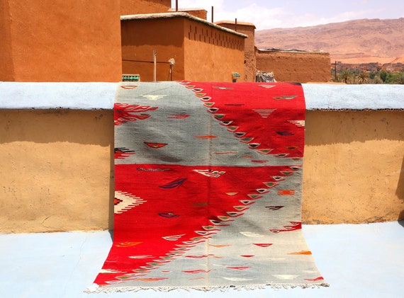 Moroccan Berber Rug - 5x9 Rug- Flat Weave Rug - kilim striped rug - Taznakht Rug - Akhnif Rug - Handmade Rug
