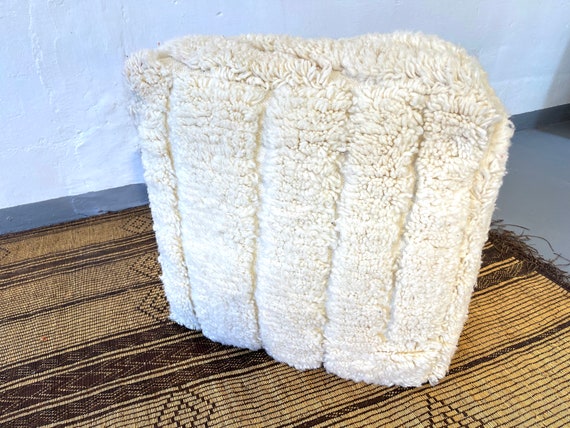 Morrocan pouf 24 x 24 - pouf stuffed - floor cushion - berber pouf - moroccan pouffe - Hand Knotted Pouf - Beniourain pouf - pouf footstool