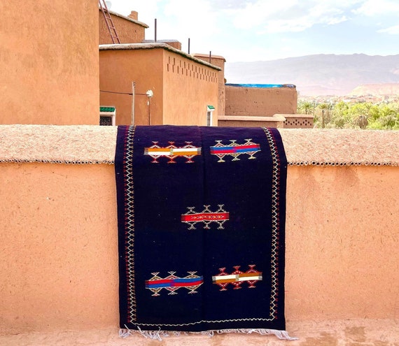 Black area rug - berber rug 3x4 feet -  Moroccan rug kilim rug handmade area rug  - 110 x 175 cm