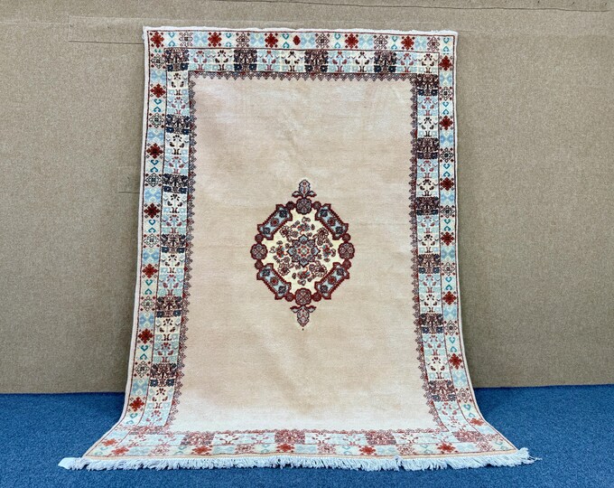 Beige Moroccan Rug 5x8 – Traditionally Rug – Handmade Berber Rug – Large Living Room Rug – Premium Wool Quality Rug – One of a Kind Decor