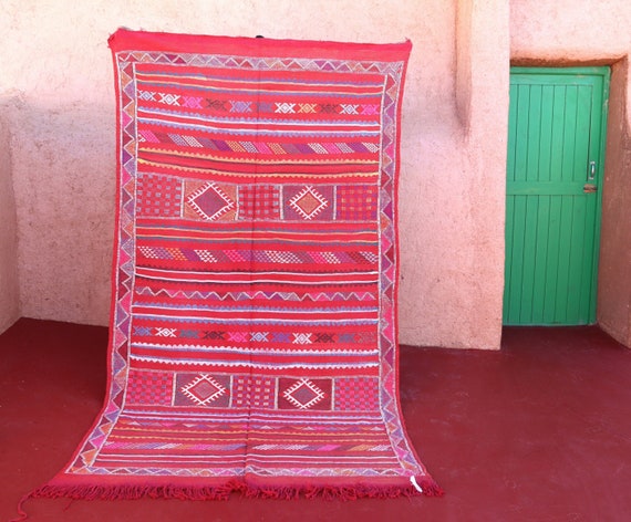 5x8 Red Cactus Silk Rug, Vibrant Moroccan Berber Kilim, Handwoven Natural Silk Weave