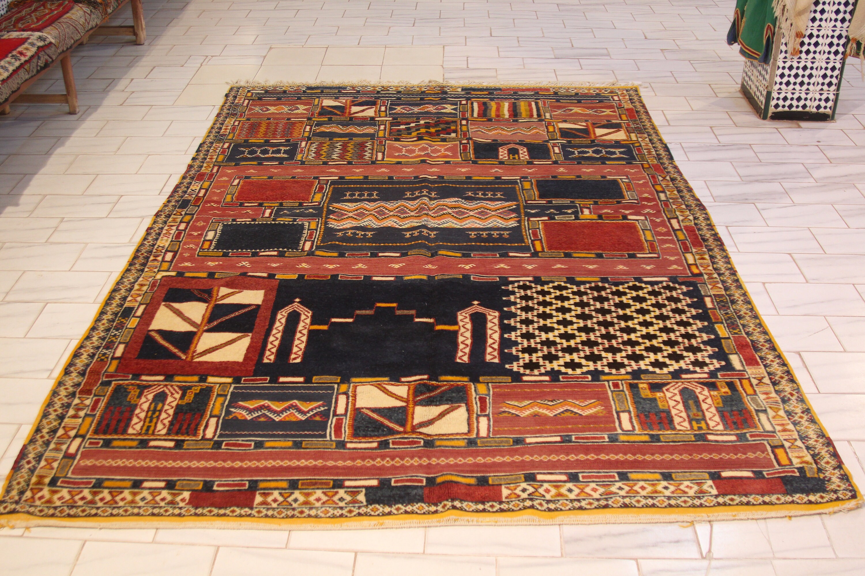 Vintage Small Moroccan Glaoui rug, 2' 4” x 3' 4”– Kantara