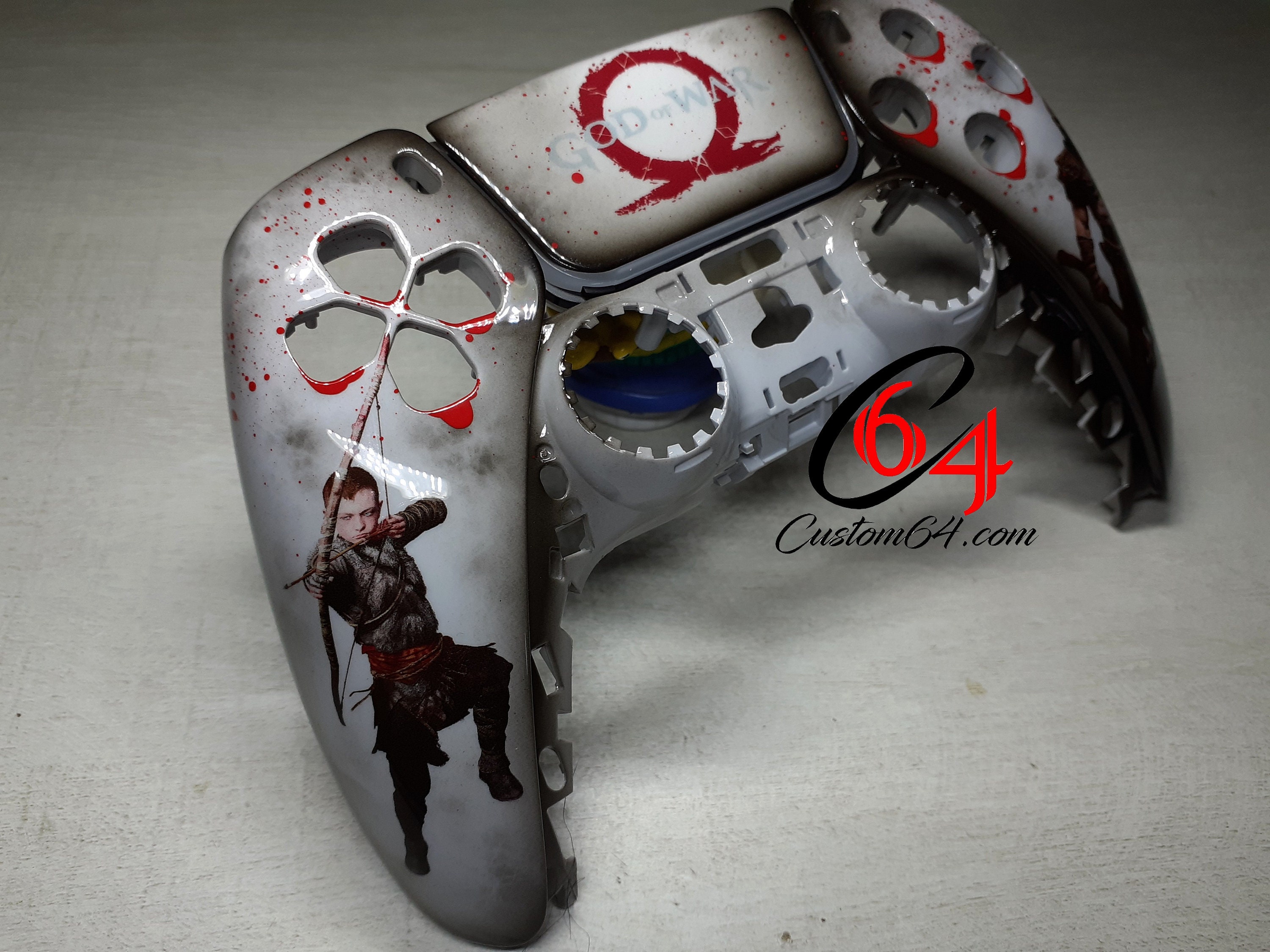 I made this custom God of War controller and wanted to see what you all  think 🙌🏼 : r/GodofWar