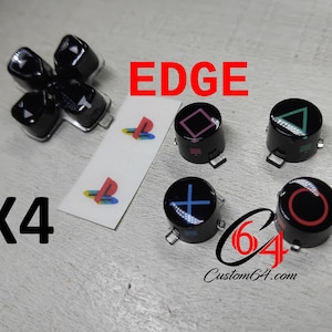Può includere: Un assortimento di pulsanti neri del controller PlayStation e un D-pad. L'immagine include quattro pulsanti rotondi con simboli colorati, un D-pad e la parola "EDGE" in rosso. È visibile anche il testo "X4".
