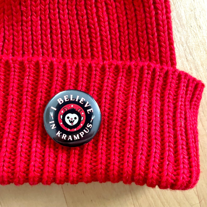 I Believe in Krampus Button: Creepmas Pin bild 3
