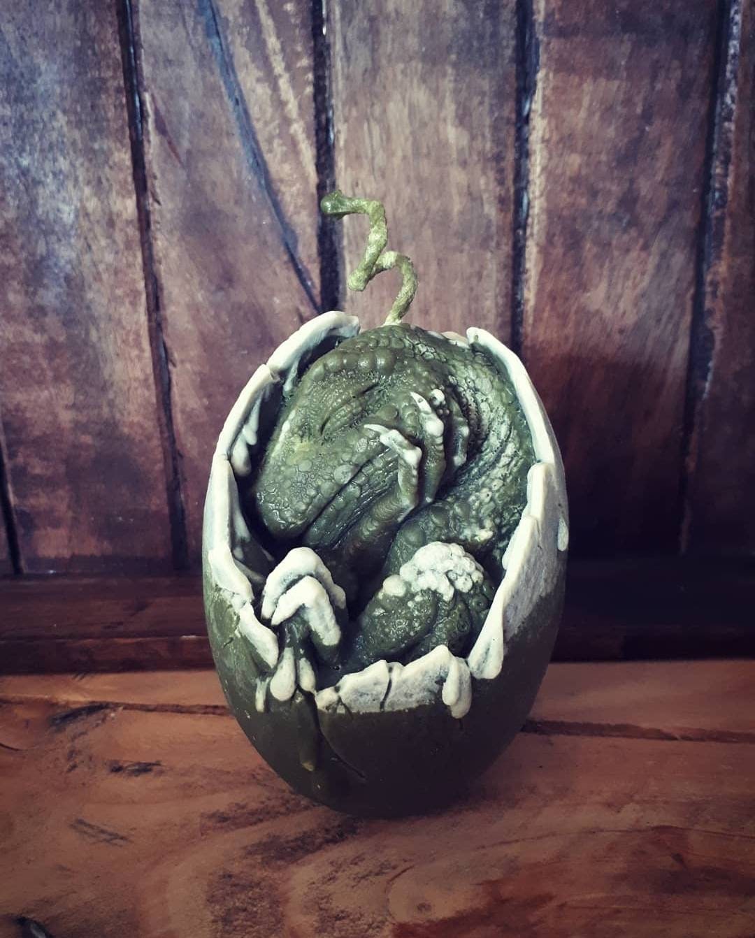 Bougie Oeuf Velociraptor Dinosaure Raptor Egg Candle Vert Olive