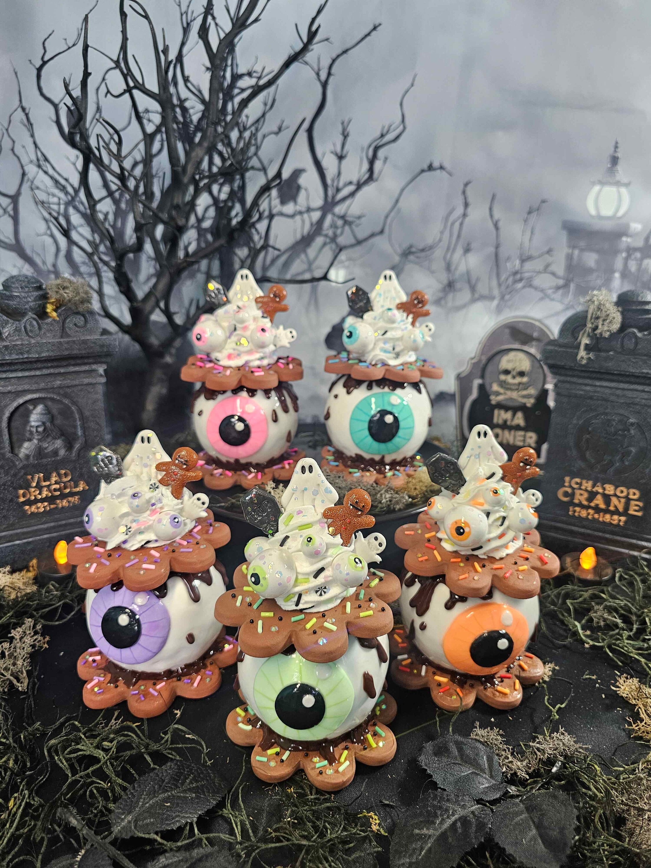 Eyeball Smores, Halloween Decoration, Spooky Smores, Pink Halloween, Whimsical Halloween, Halloween Props, Halloween Party, Smores Decor