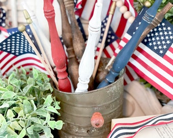 wood spindles, patriotic decor, patriotic tiered tray, spindles, Stars and Stripes, Americana, patriotic vintage, vintage decor