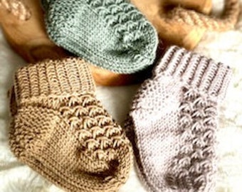 Knitted baby socks for babies 0-3, 3-6 months