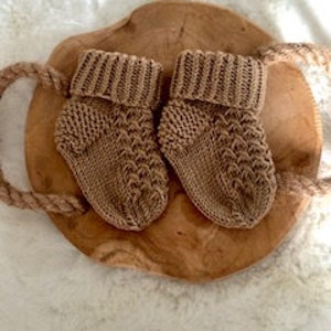 Knitted baby socks for babies 0-3, 3-6 months Sand