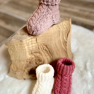 Babysocken gestrickt für Babys von 0-3 , 3-6 Monaten Bild 1