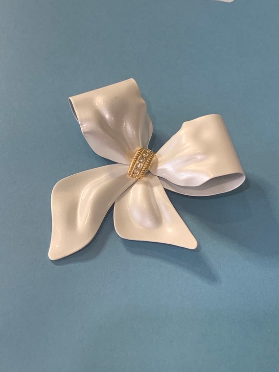 White Bow Brooch- White Rhinestone Bow Pin - image 1