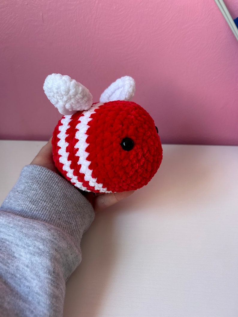 Crochet Bee Jumbo Plush Amigurumi Stress Toy Teddy Gift 100% handmade Irish Business Personalised zdjęcie 4