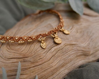 TARA, bracelet de cheville bohème | Tour de cou | Macramé avec pendentifs indiens en laiton | Bijoux tribaux