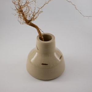 VASE / ceramic / decoration / minimalist vase / turned on a potter&#39;s wheel / beige / handmade / ikebana / vase / mini